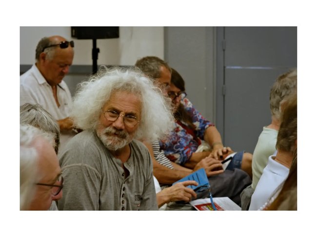 ../previews/038-nommer 14 Portraits. Rassemblent des Glieres,Thorens Glieres Mai 2025.webp.medium.jpeg