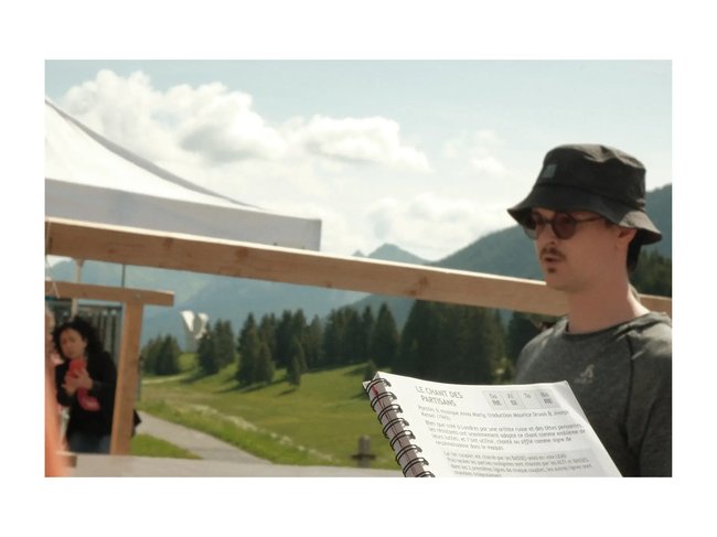 ../previews/066-Rassemblement de Glieres, le Chant des Partisans,Thorens Glieres Mai 2025.webp.medium.jpeg
